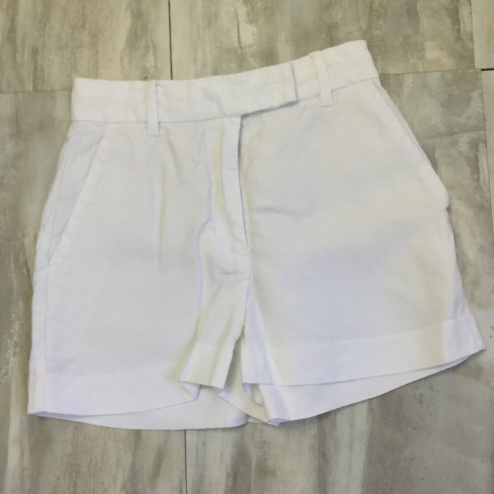 Wilfred White Shorts 00 - Picture 8 of 9